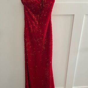 Medium Stunning Red Sequin Gown